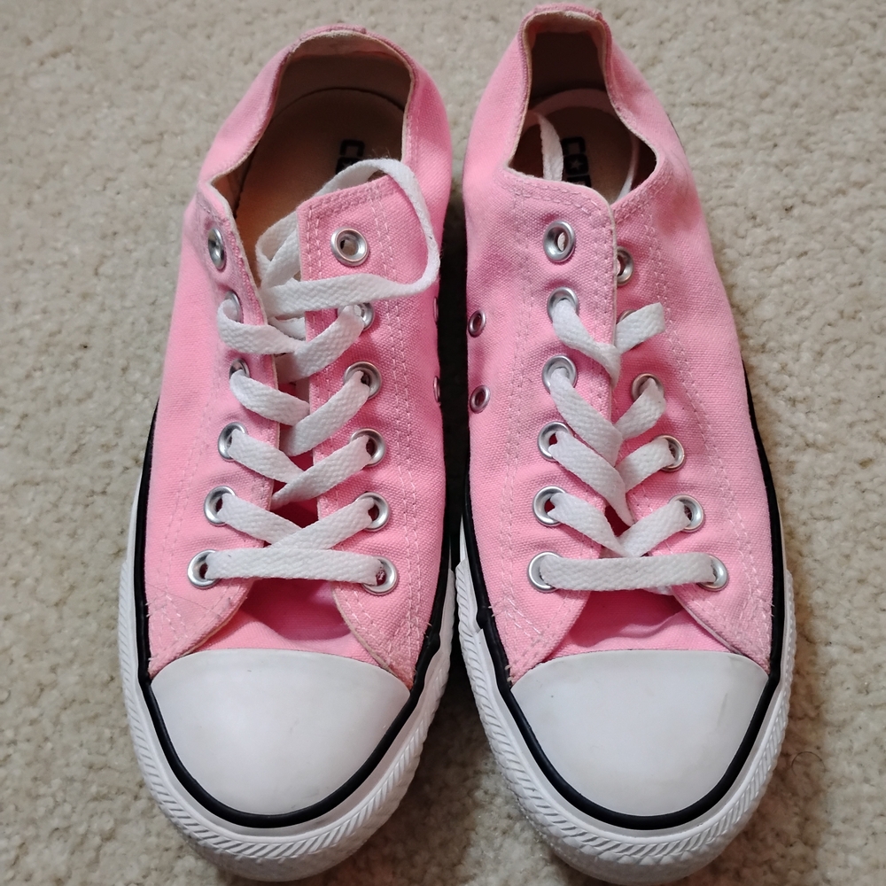Converse Pink Canvas Low-Top Sneakers - Classic Lace-Up - Sz 5 Men's / 7 Wo's